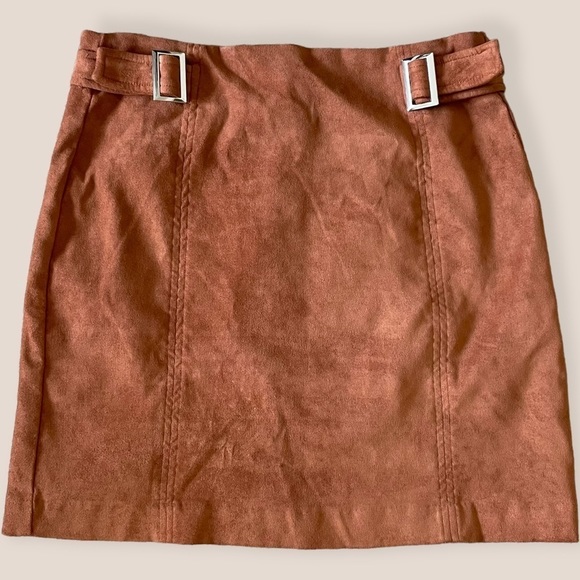 𝅺BAR iii Burnt Orange Cinnamon Buckle Detail Corduroy Like Material Mini Skirt - Picture 6 of 9